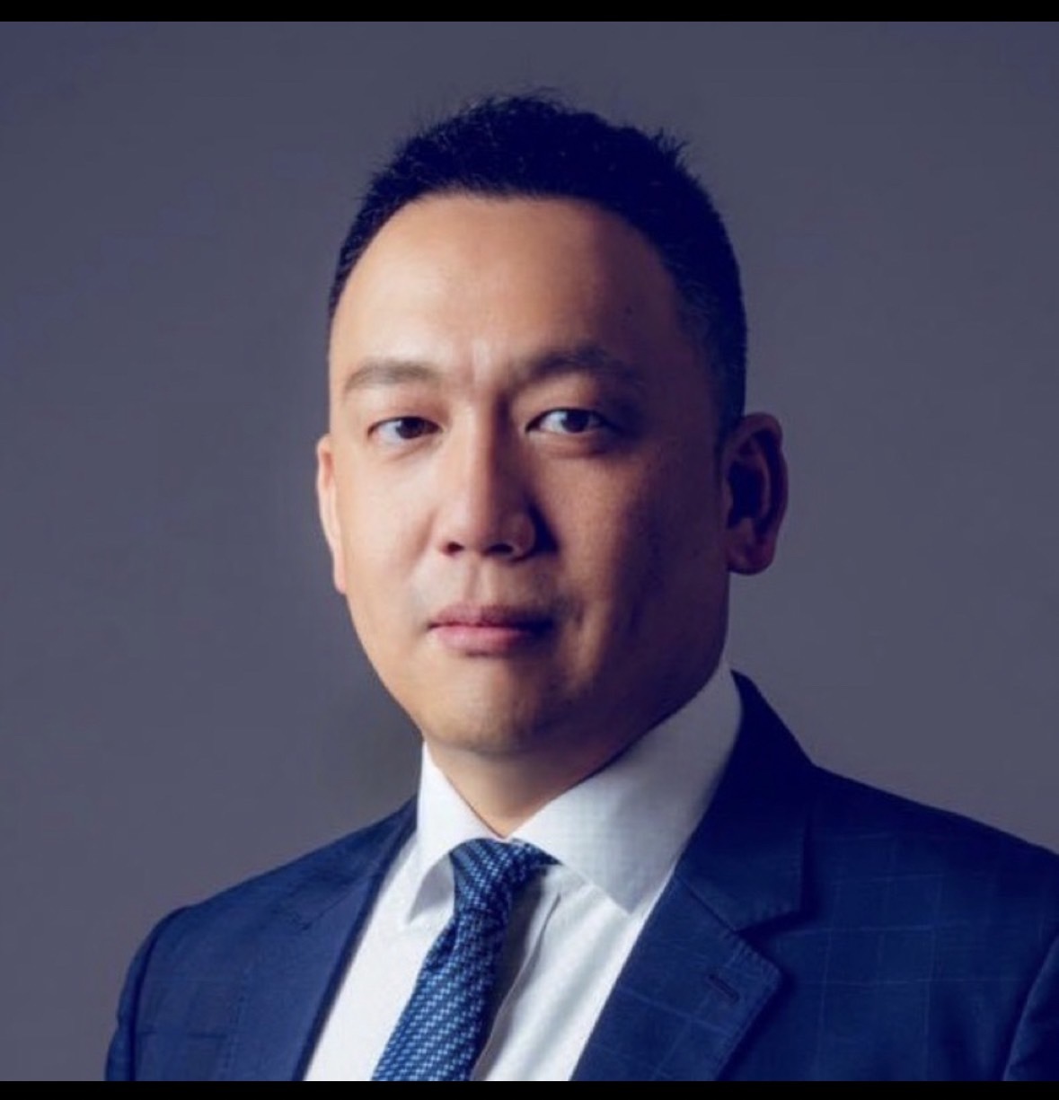 董事長介紹_顏志光先生_介紹學歷及現任職位和經歷