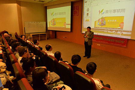 大專院校學生自治團體至開南大學參訪_梁榮輝校長代表主辦學校，歡迎自治會成員幹部到訪圖片