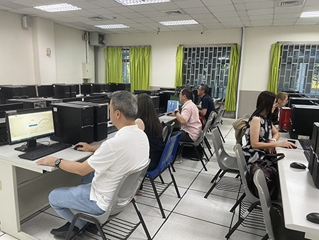 拉曼理工大學種子教師受訓完，即刻參與資策會的淨零策略管理師線上評測圖片