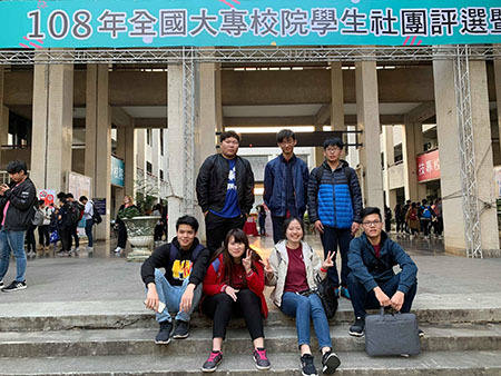鋼琴社榮獲108年全國大專校院學生社團評選暨觀摩活動 大學校院組─學術學藝性社團特優獎_團員拍照留念圖片