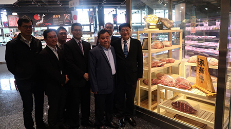 開南大學與河馬水產餐廳產學合作 培養餐飲管理與技術專業人才_參觀河馬水產圖片
