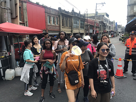 桃園地景藝術節 開南大學協助走向國際化_許多同學參加圖片