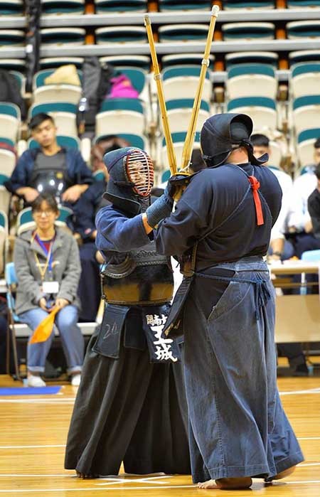 本校劍道社榮獲全國劍道錦標賽大專盃冠軍_稱霸全國大專盃男女兩組圖片