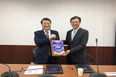 開南大學與法務部調查局桃園市調查處簽訂資安合作備忘錄圖片